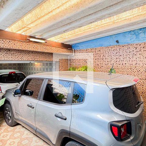 Casa à venda com 159m², 3 quartos e 2 vagasGaragem