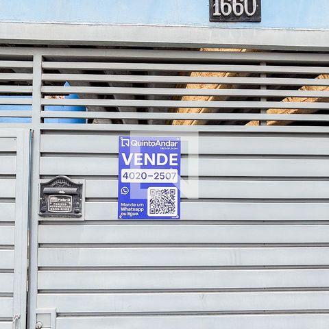 Casa à venda com 159m², 3 quartos e 2 vagasPlaca