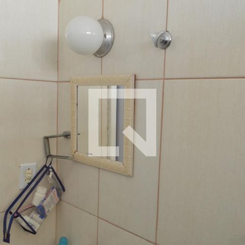 Apartamento à venda com 80m², 2 quartos e 1 vaga Apartamento à venda com 80m², 2 quartos e 1 vagaBanheiro
