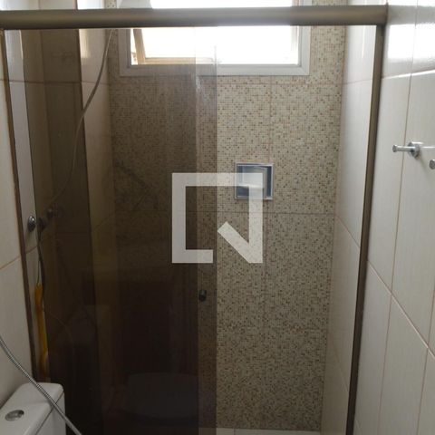 Apartamento à venda com 80m², 2 quartos e 1 vaga Apartamento à venda com 80m², 2 quartos e 1 vagaBanheiro