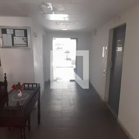 Apartamento à venda com 80m², 2 quartos e 1 vaga Apartamento à venda com 80m², 2 quartos e 1 vagaHall de entrada