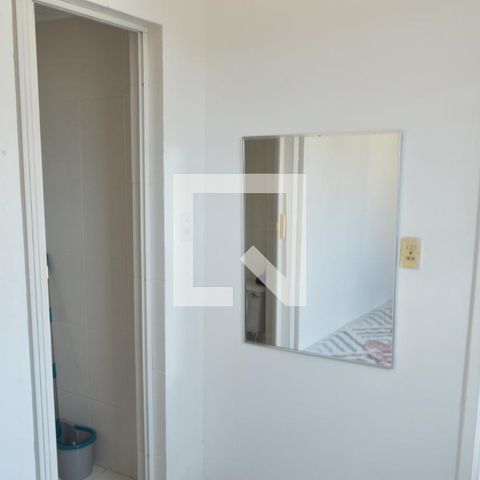 Apartamento à venda com 80m², 2 quartos e 1 vaga Apartamento à venda com 80m², 2 quartos e 1 vagaQuarto de Serviço