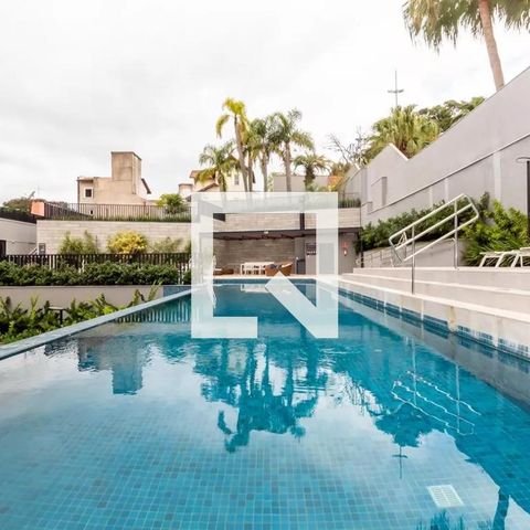 Studio à venda com 42m², 1 quarto e 1 vaga Studio à venda com 42m², 1 quarto e 1 vagaÁrea comum - Piscina