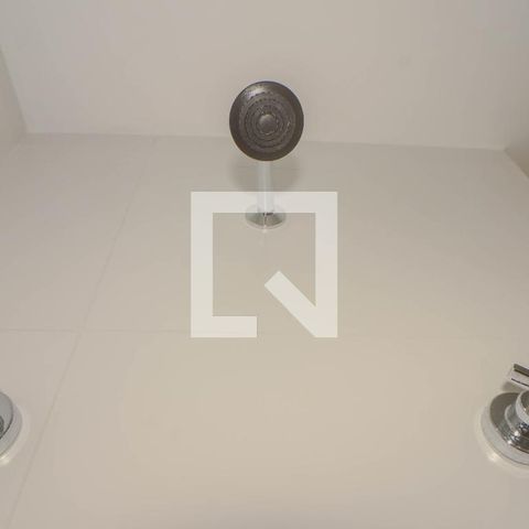 Studio à venda com 42m², 1 quarto e 1 vaga Studio à venda com 42m², 1 quarto e 1 vagaBanheiro