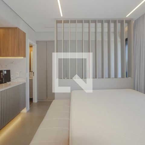 Studio à venda com 42m², 1 quarto e 1 vaga Studio à venda com 42m², 1 quarto e 1 vagaStudio