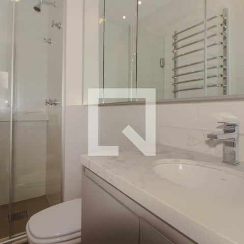 Studio à venda com 42m², 1 quarto e 1 vaga Studio à venda com 42m², 1 quarto e 1 vagaBanheiro