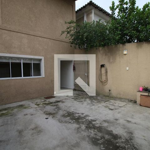Casa à venda com 225m², 4 quartos e 2 vagasQuintal e garagem