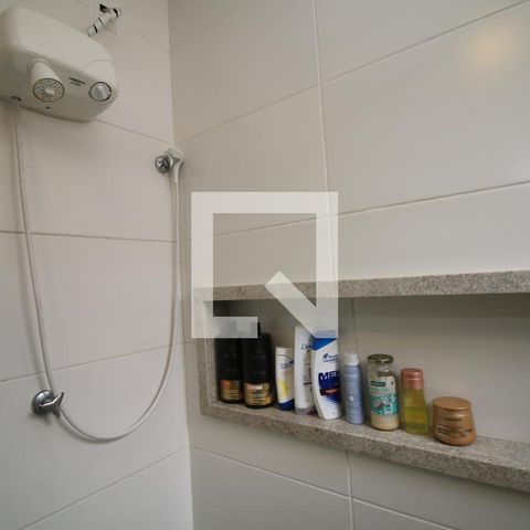Casa à venda com 225m², 4 quartos e 2 vagasBanheiro da Suíte 2