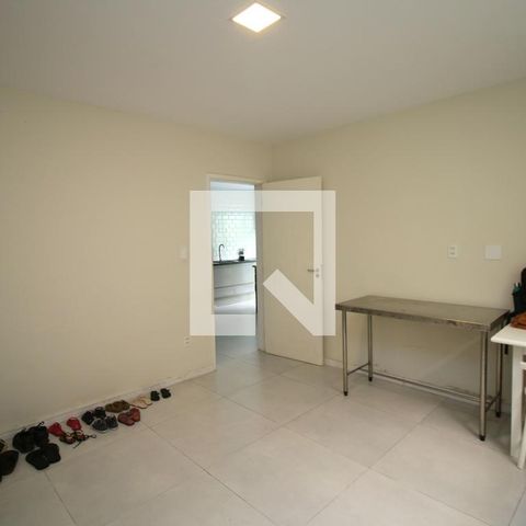 Casa à venda com 225m², 4 quartos e 2 vagasQuarto 1
