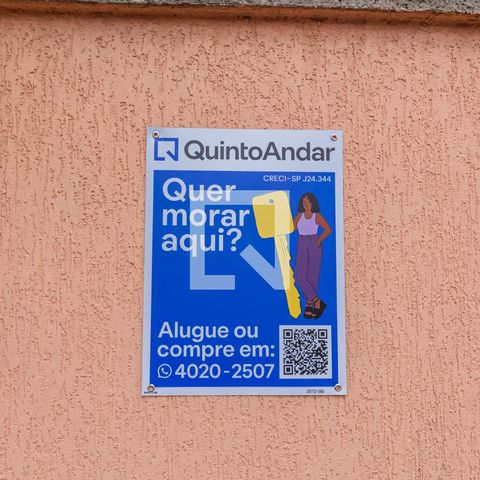 Casa de condomínio para alugar com 495m², 4 quartos e 4 vagas Casa de condomínio para alugar com 495m², 4 quartos e 4 vagasPlaca