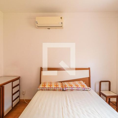 Casa de condomínio para alugar com 495m², 4 quartos e 4 vagas Casa de condomínio para alugar com 495m², 4 quartos e 4 vagasQuarto 3