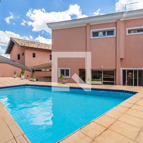 Casa de condomínio para alugar com 495m², 4 quartos e 4 vagas Casa de condomínio para alugar com 495m², 4 quartos e 4 vagasÁrea comum