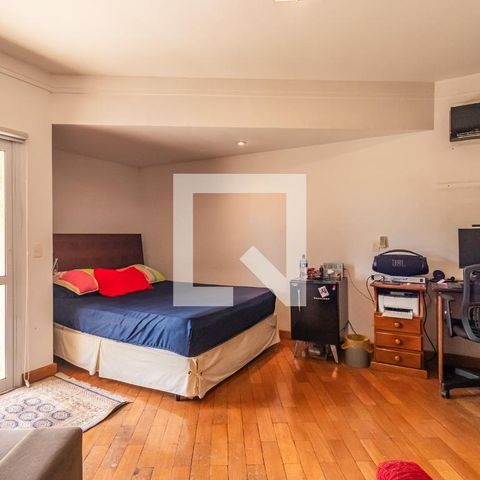 Casa de condomínio para alugar com 495m², 4 quartos e 4 vagas Casa de condomínio para alugar com 495m², 4 quartos e 4 vagasQuarto 1