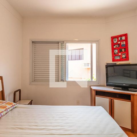 Casa de condomínio para alugar com 495m², 4 quartos e 4 vagas Casa de condomínio para alugar com 495m², 4 quartos e 4 vagasQuarto 3