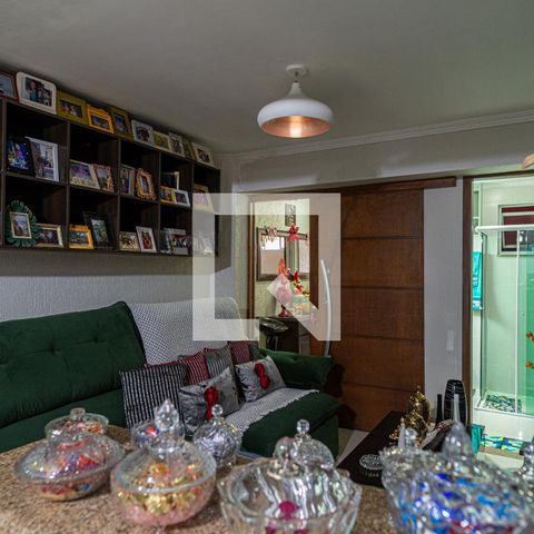 Casa à venda com 80m², 2 quartos e sem vaga Casa à venda com 80m², 2 quartos e sem vagaSala