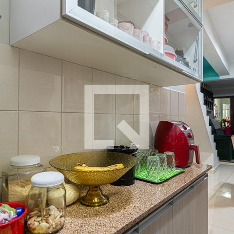 Casa à venda com 80m², 2 quartos e sem vaga Casa à venda com 80m², 2 quartos e sem vagaCozinha