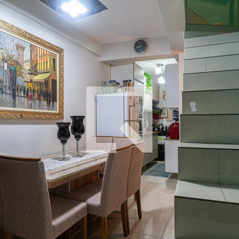 Casa à venda com 80m², 2 quartos e sem vaga Casa à venda com 80m², 2 quartos e sem vagaSala
