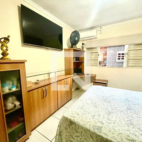 Casa à venda com 151m², 3 quartos e 2 vagas Casa à venda com 151m², 3 quartos e 2 vagasQuarto 1 - Suíte