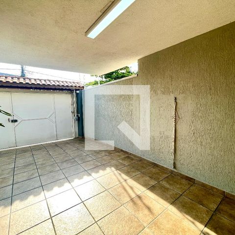 Casa à venda com 151m², 3 quartos e 2 vagas Casa à venda com 151m², 3 quartos e 2 vagasGaragem