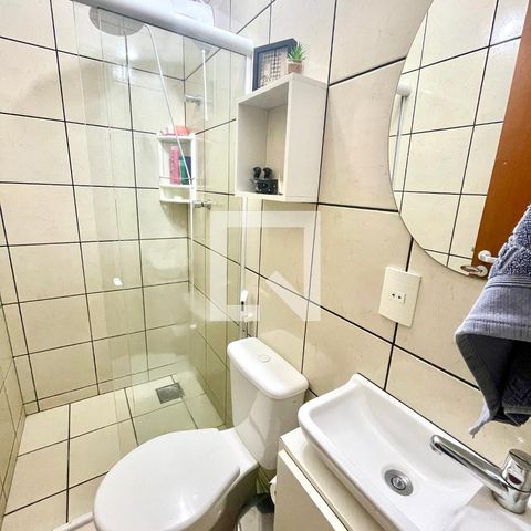 Casa à venda com 151m², 3 quartos e 2 vagas Casa à venda com 151m², 3 quartos e 2 vagasBanheiro Social