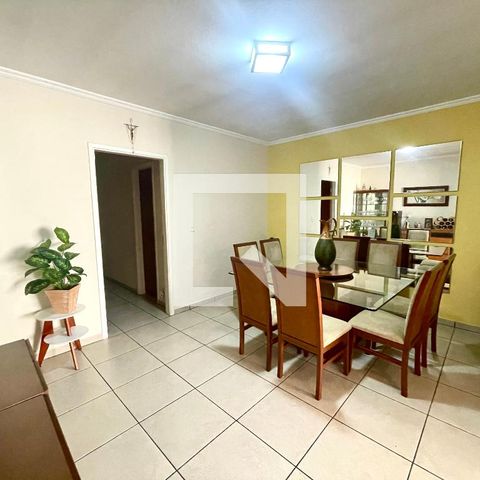 Casa à venda com 151m², 3 quartos e 2 vagas Casa à venda com 151m², 3 quartos e 2 vagasSala de Jantar