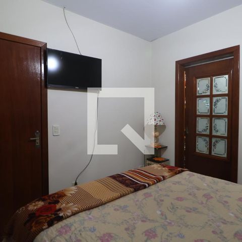 Casa à venda com 200m², 3 quartos e 5 vagasQuarto Suíte