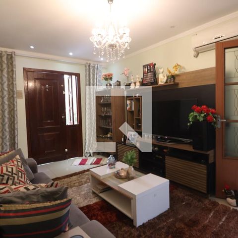 Casa à venda com 200m², 3 quartos e 5 vagasSala