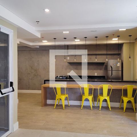 Apartamento à venda com 46m², 2 quartos e sem vagaÁrea comum - Salão de festas