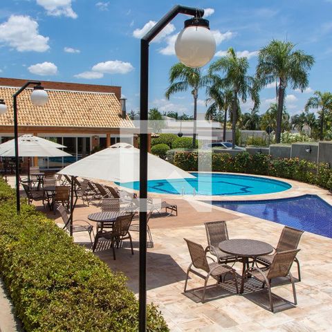 Apartamento à venda com 408m², 4 quartos e 4 vagasÁREA COMUM - PISCINA
