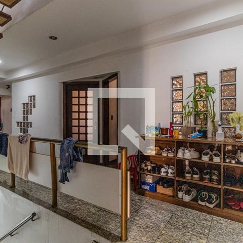 Apartamento à venda com 245m², 5 quartos e sem vagaCorredor