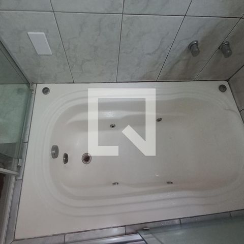 Apartamento à venda com 76m², 2 quartos e 1 vaga Apartamento à venda com 76m², 2 quartos e 1 vagaBanheiro