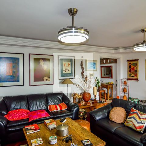Apartamento à venda com 202m², 4 quartos e 3 vagas Apartamento à venda com 202m², 4 quartos e 3 vagasSala