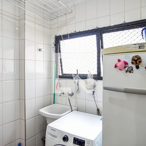 Apartamento à venda com 202m², 4 quartos e 3 vagas Apartamento à venda com 202m², 4 quartos e 3 vagasÁrea de Serviço