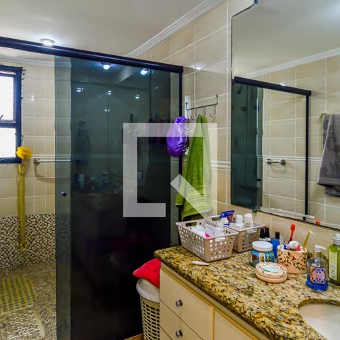 Apartamento à venda com 202m², 4 quartos e 3 vagas Apartamento à venda com 202m², 4 quartos e 3 vagasBanheiro da Suíte 2