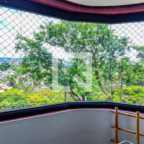 Apartamento à venda com 202m², 4 quartos e 3 vagas Apartamento à venda com 202m², 4 quartos e 3 vagasSuíte 2-Sacada