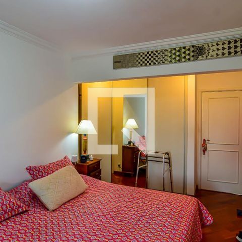 Apartamento à venda com 202m², 4 quartos e 3 vagas Apartamento à venda com 202m², 4 quartos e 3 vagasSuíte 2