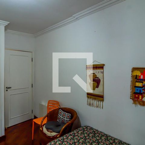 Apartamento à venda com 202m², 4 quartos e 3 vagas Apartamento à venda com 202m², 4 quartos e 3 vagasSuíte 1