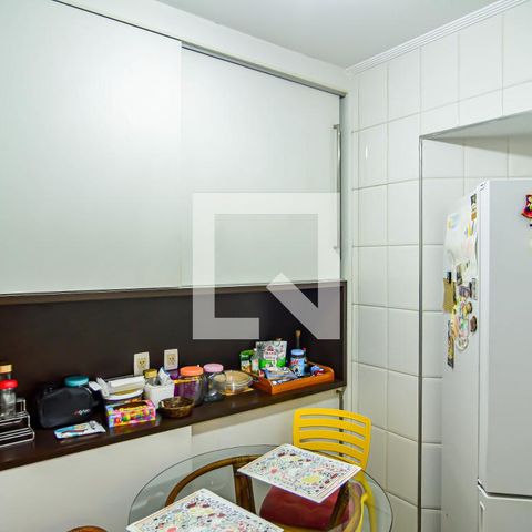 Apartamento à venda com 202m², 4 quartos e 3 vagas Apartamento à venda com 202m², 4 quartos e 3 vagasCopa