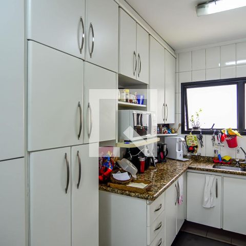 Apartamento à venda com 202m², 4 quartos e 3 vagas Apartamento à venda com 202m², 4 quartos e 3 vagasCozinha