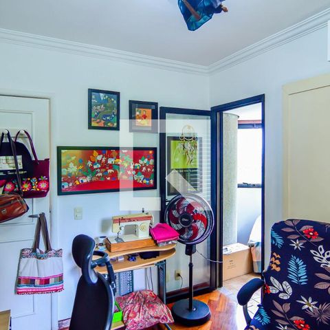 Apartamento à venda com 202m², 4 quartos e 3 vagas Apartamento à venda com 202m², 4 quartos e 3 vagasQuarto 1