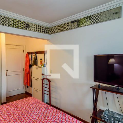 Apartamento à venda com 202m², 4 quartos e 3 vagas Apartamento à venda com 202m², 4 quartos e 3 vagasSuíte 2