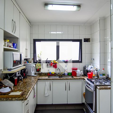 Apartamento à venda com 202m², 4 quartos e 3 vagas Apartamento à venda com 202m², 4 quartos e 3 vagasCozinha