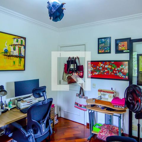 Apartamento à venda com 202m², 4 quartos e 3 vagas Apartamento à venda com 202m², 4 quartos e 3 vagasQuarto 1