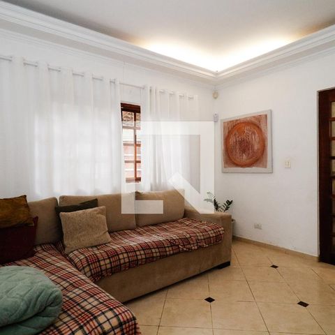 Casa à venda com 390m², 3 quartos e 2 vagas Casa à venda com 390m², 3 quartos e 2 vagasSala de TV