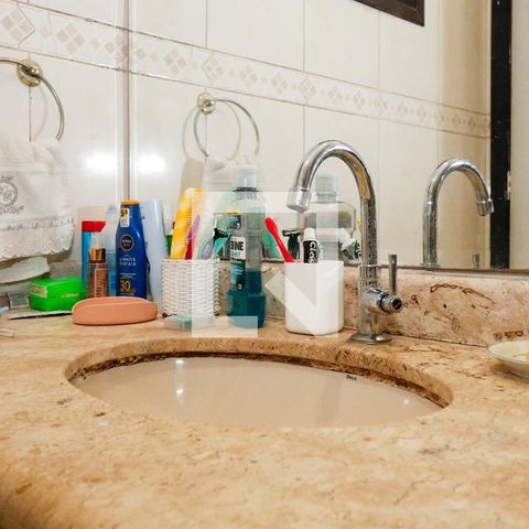 Casa à venda com 390m², 3 quartos e 2 vagas Casa à venda com 390m², 3 quartos e 2 vagasBanheiro da Suíte 2