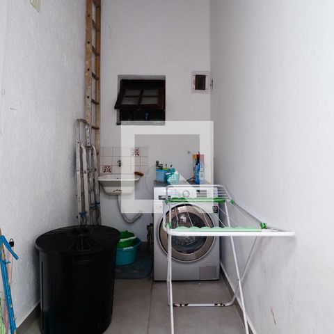 Casa à venda com 390m², 3 quartos e 2 vagas Casa à venda com 390m², 3 quartos e 2 vagasÁrea de Serviço