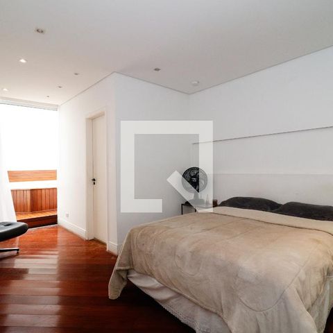 Casa à venda com 390m², 3 quartos e 2 vagas Casa à venda com 390m², 3 quartos e 2 vagasSuíte 1