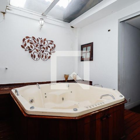 Casa à venda com 390m², 3 quartos e 2 vagas Casa à venda com 390m², 3 quartos e 2 vagasSuíte 1
