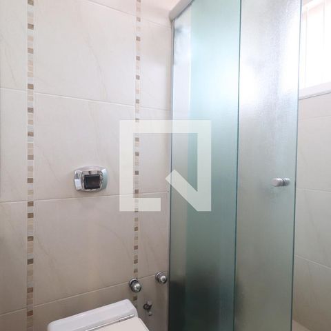 Casa à venda com 204m², 4 quartos e 2 vagasBanheiro 2