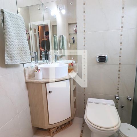 Casa à venda com 204m², 4 quartos e 2 vagasBanheiro 2